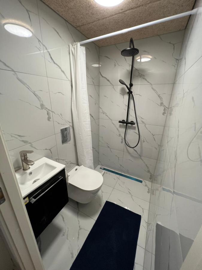 The Italian House 2 Apartment Aalborg Bagian luar foto